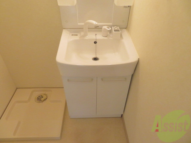 洗面設備　独立洗面台はシャンプードレッサー付きですよ。