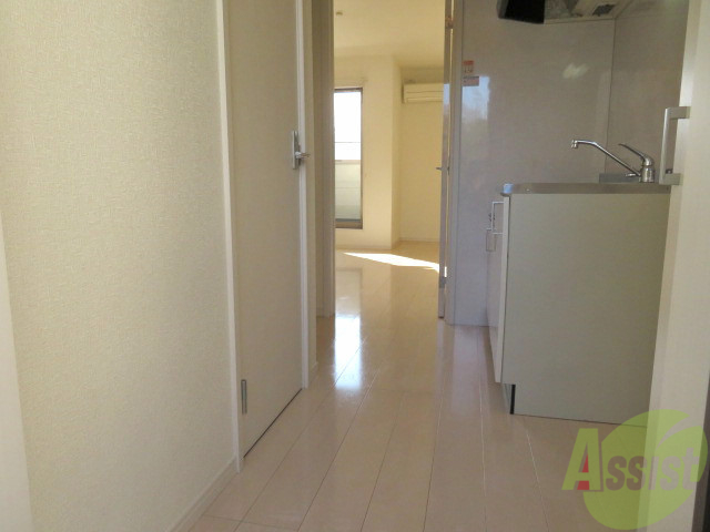 玄関　玄関から見た景色はこちらです。イメージできますか。