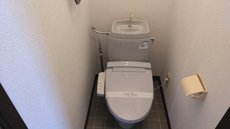 トイレ　※別のお部屋の写真です