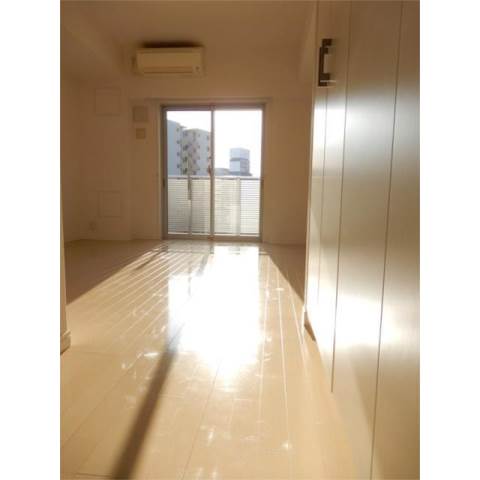 居室・リビング　パークアクシス千葉新町の洋室