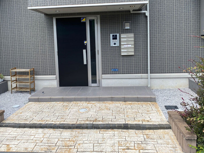 エントランス　建物の内部です