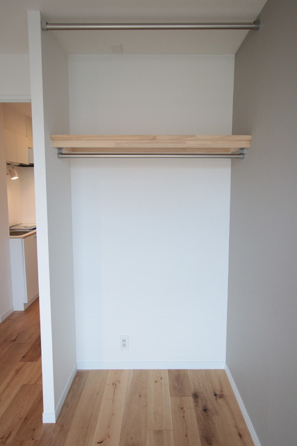 収納　ポール付きの収納スペースです！
