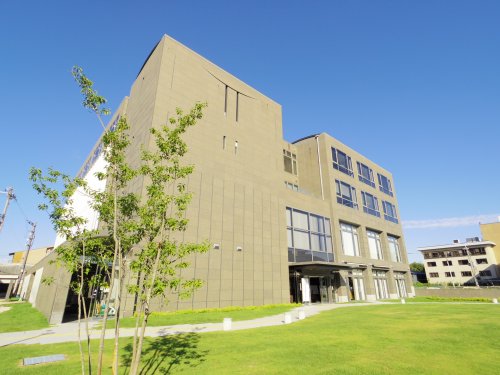 図書館　奈良市立中央図書館（図書館）まで919m