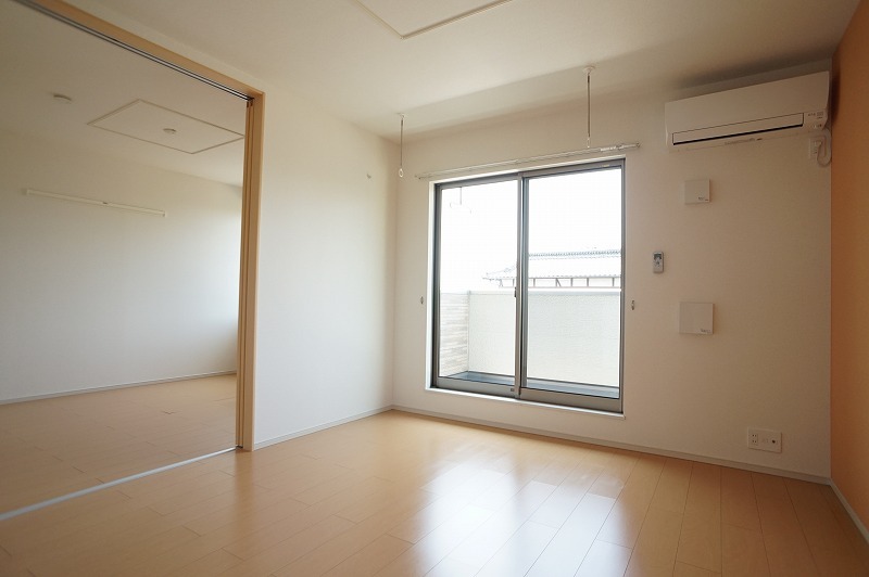 居室・リビング　図面と現状に相違がある場合には現状を優先