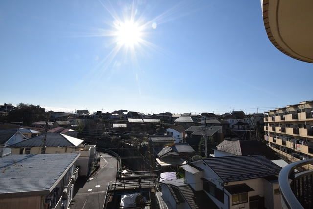 眺望　★見晴らしも日当たりも良好です★