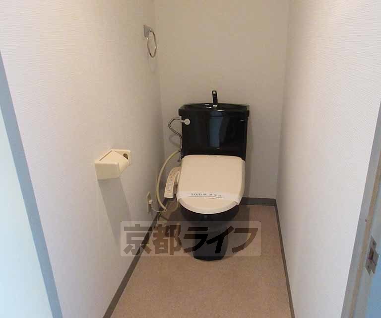 トイレ　清潔感のあるトイレです