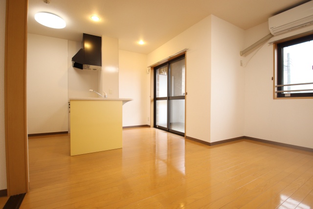 居室・リビング　※別室の参考写真の為、現況優先です。