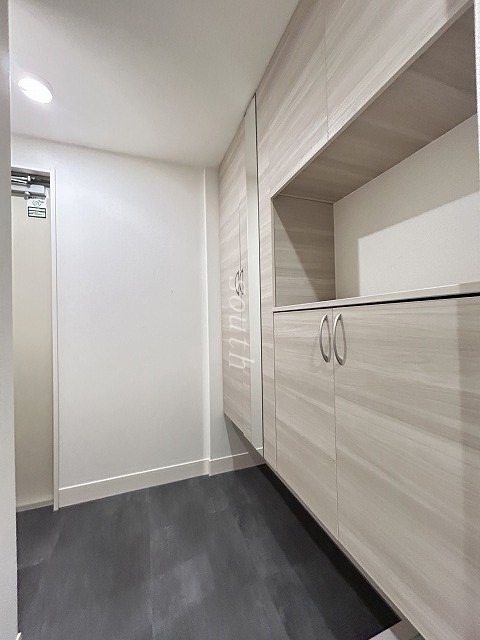 その他　大きなシューズボックス付き