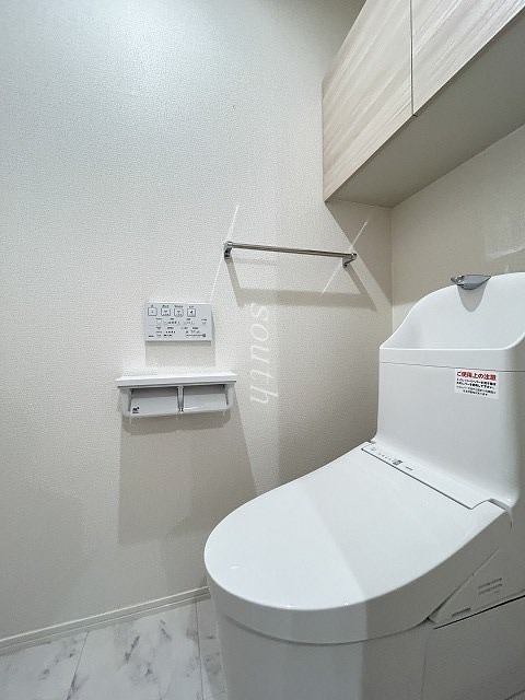 トイレ　洗浄便座付
