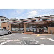 コンビニ　セブンイレブン 大阪勝山北5丁目店（コンビニ）まで438m
