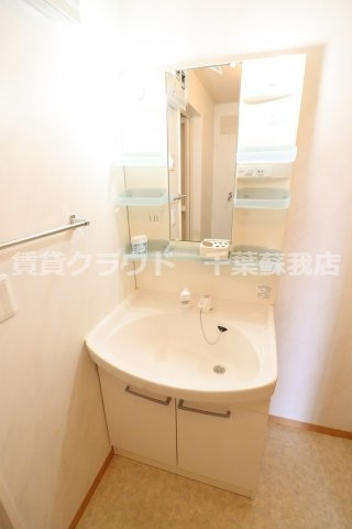 洗面設備　朝の支度に便利なシャンプードレッサーです！