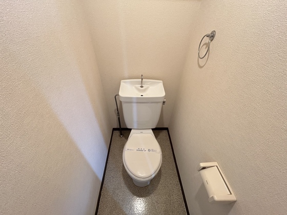 トイレ　※別部屋の写真です