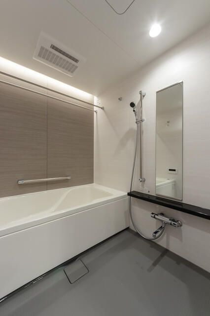 バス・シャワールーム　バス