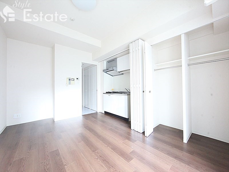 居室・リビング　内装