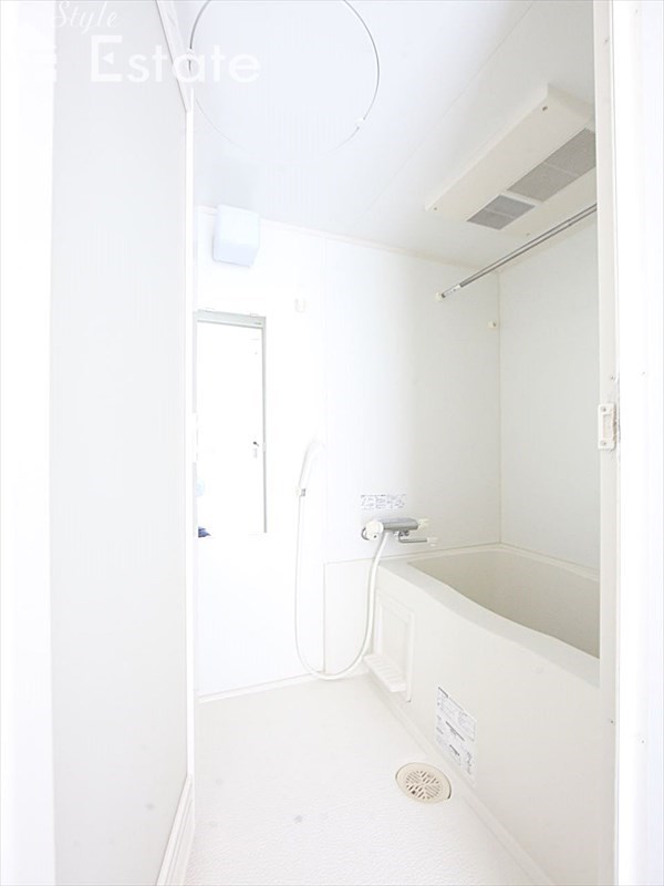 バス・シャワールーム　バスルーム