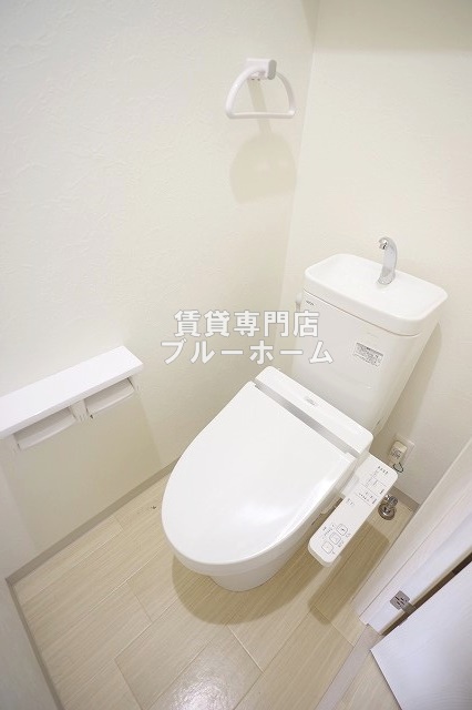 トイレ　ウォシュレット付き！