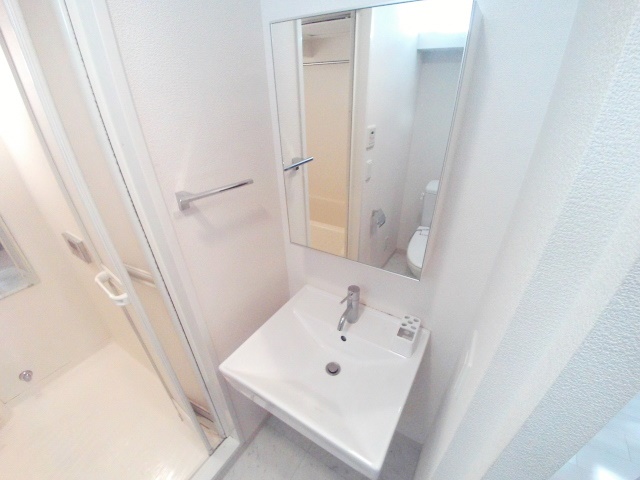 洗面設備　お洒落な洗面台付きのパウダースペース