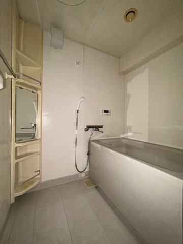 バス・シャワールーム　ゆったり過ごせるお風呂です