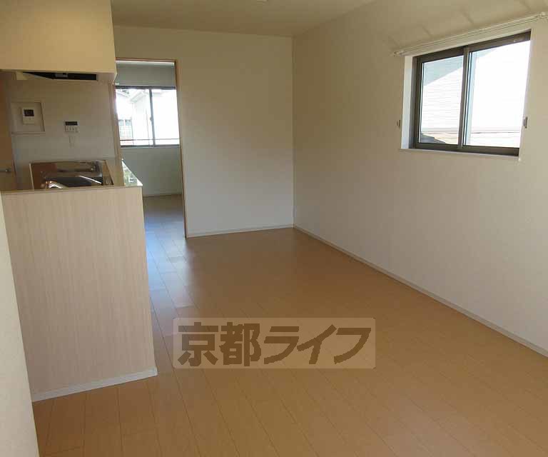 居室・リビング　カウンターキッチンがお洒落なお部屋です。
