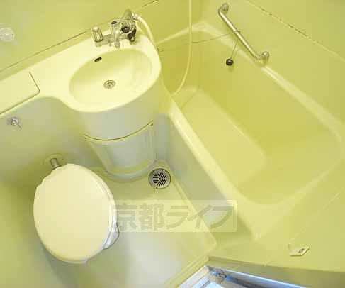 バス・シャワールーム　お掃除も楽々です