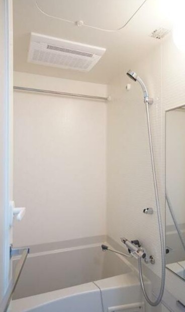 バス・シャワールーム　同物件別部屋です