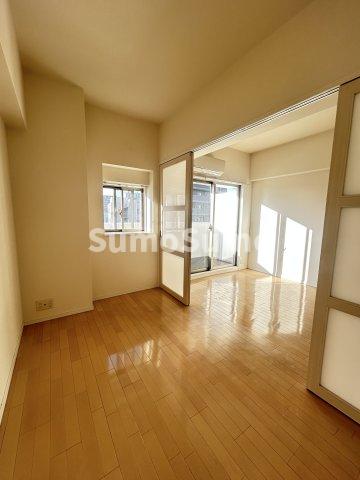 洗面設備　独立洗面台です