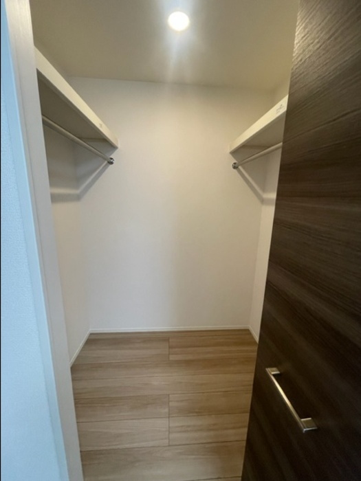 収納　スペチアーレ万代