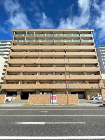 建物外観　堂々とした外観