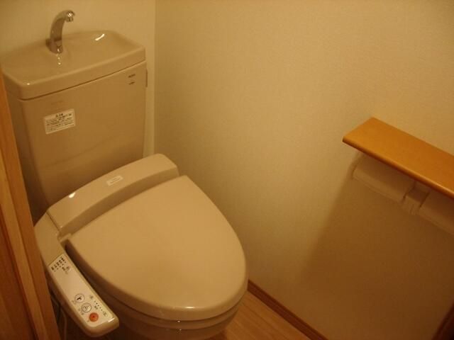 トイレ　バストイレ別で綺麗で使いやすい！