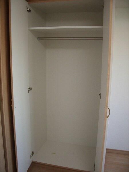収納　収納も大きく多くの服が収納できます！