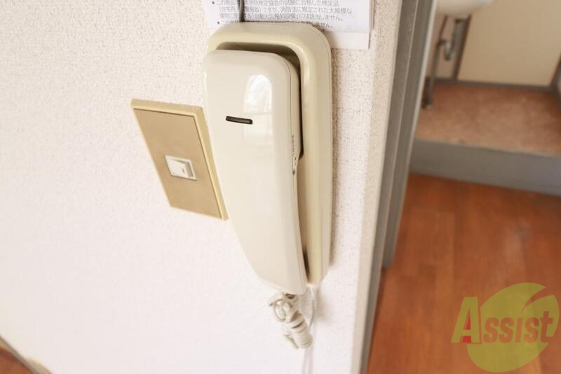 セキュリティ　もしもし、来客の確認は必ずしてからドアを開けてくださいね