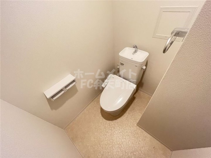 トイレ　コンパクトで使いやすいトイレです