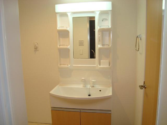 洗面設備　洗髪洗面化粧台