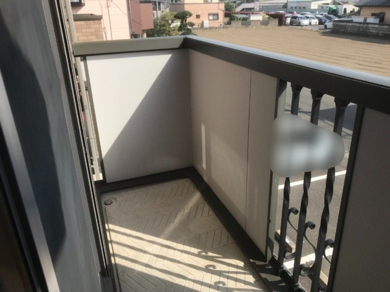 バルコニー　図面と現状に相違がある場合には現状を優先