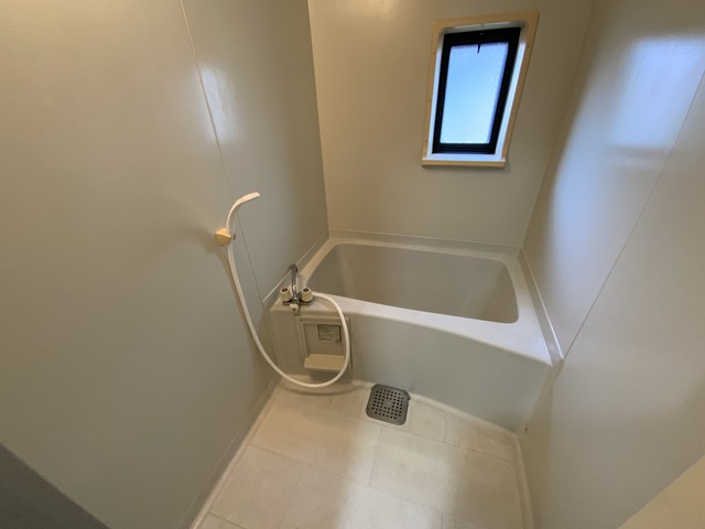 バス・シャワールーム　バスルーム