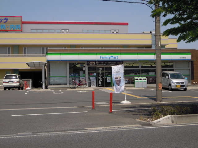 コンビニ　ファミリーマート越谷相模町店（コンビニ）まで617m