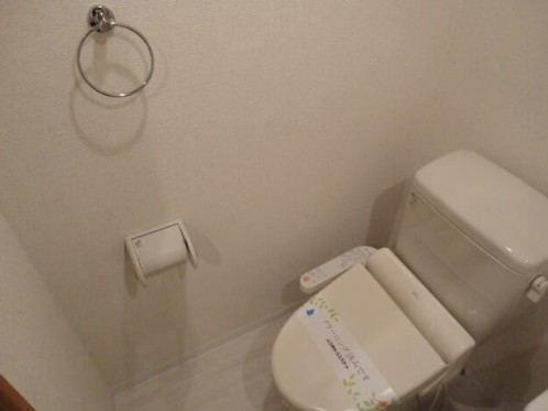 トイレ　清潔感のあるトイレです