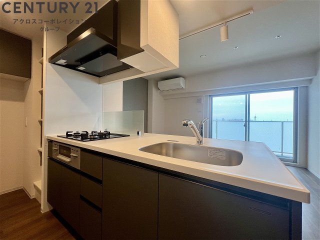 キッチン　使いやすいかううんターキッチン付！