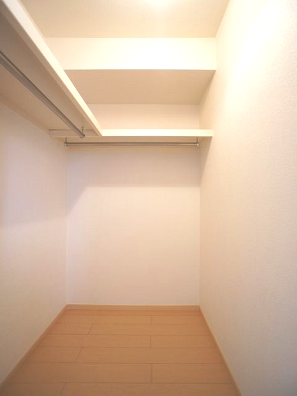 収納　ウォークインクロゼット付きでお部屋はスッキリ♪