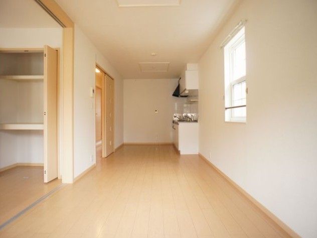 居室・リビング　快適に過ごせるエアコンが付いています♪