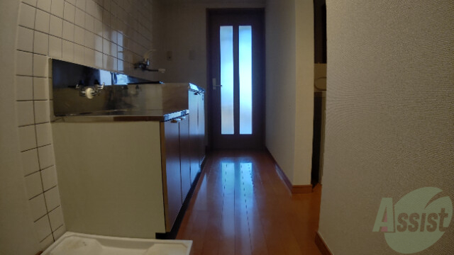 玄関　玄関でございます。毎日の出入りはこちらから。