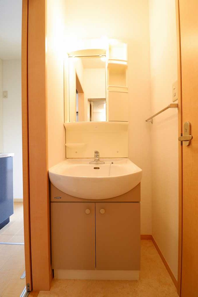 洗面設備　※同物件、別部屋になります。
