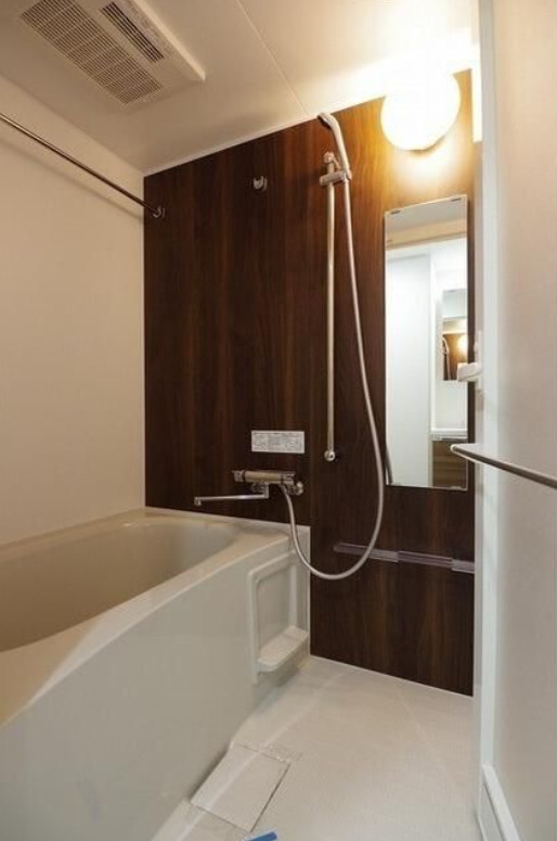 バス・シャワールーム　※別部屋参考写真