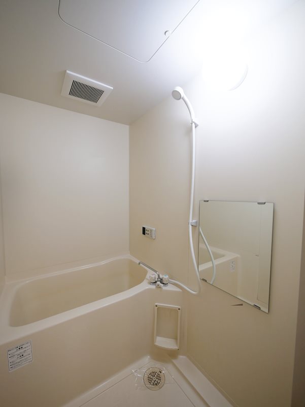 バス・シャワールーム　追焚き給湯付き