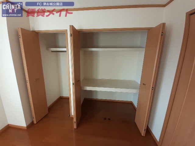 収納　同型タイプ画像