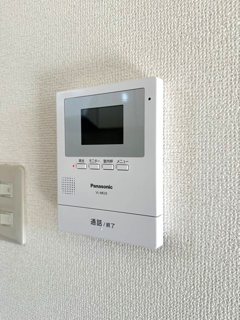 セキュリティ　防犯対策に有効なカメラ付きインターホン！録画機能が付いている