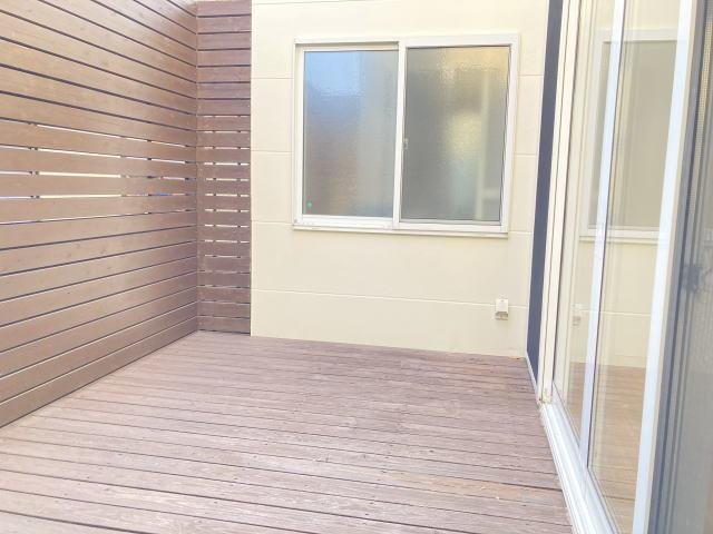 庭　ウッドデッキ