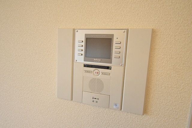 セキュリティ　★安心のモニタ付きドアホンです★
