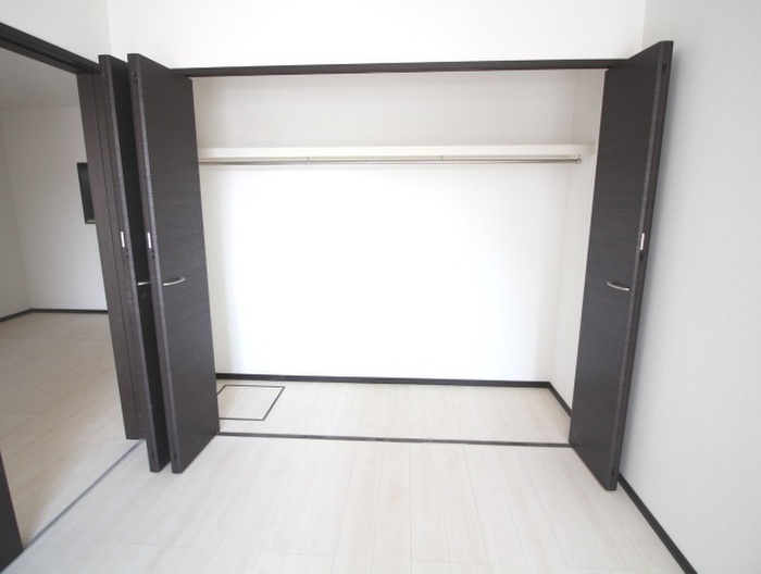 収納　※他室写真～現況優先～