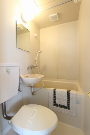 バス・シャワールーム